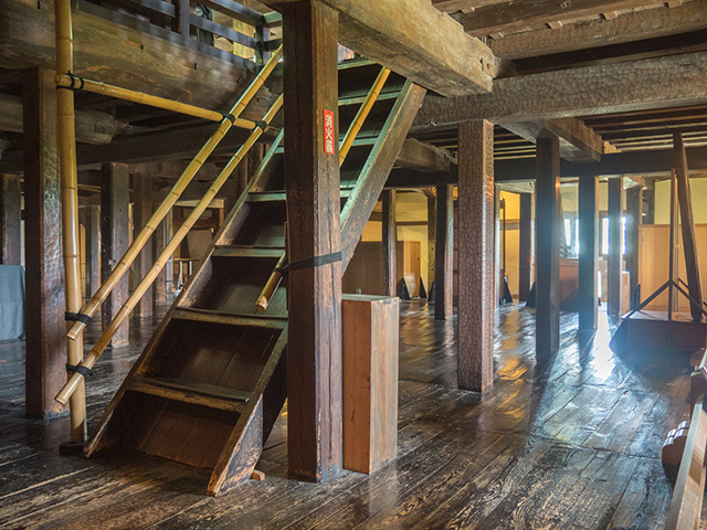  Interior of Matsumoto Castle