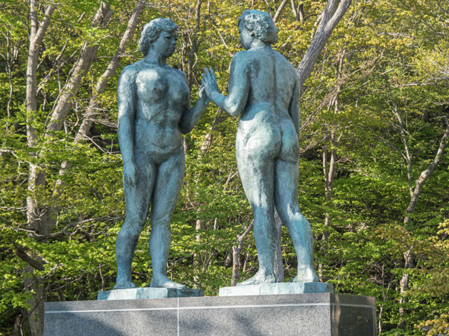 Statue of Maidens 