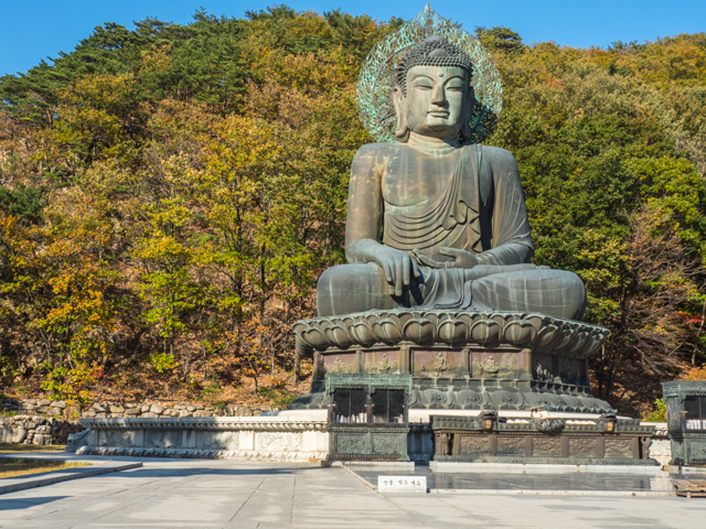 Giant Buddha named Tongil Daebul