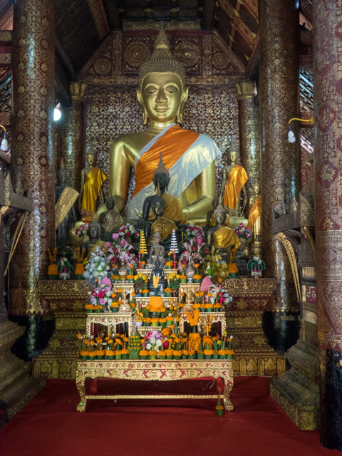 Main Buddha in Wat Xieng Thong 