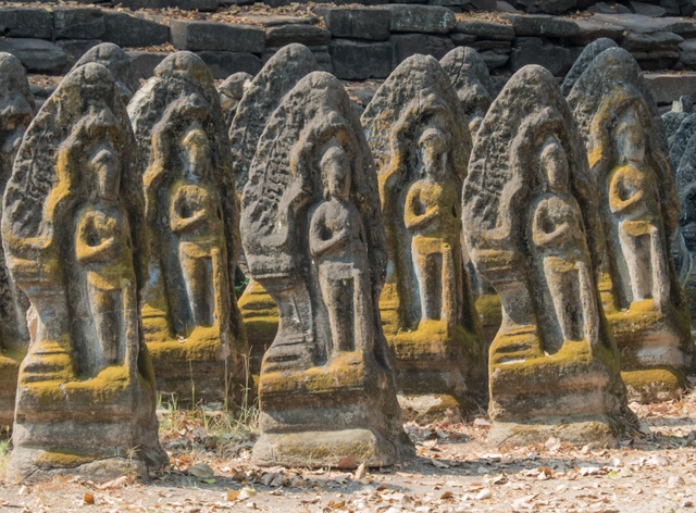 Multiple Standing Buddhas