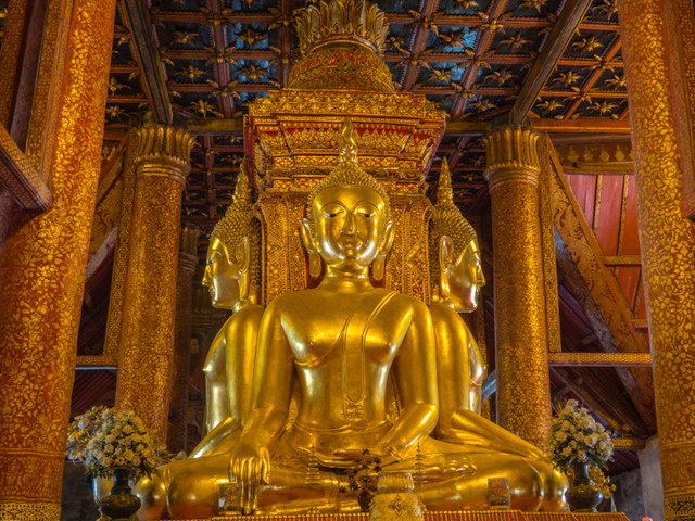 Buddhas inside of Wat Phumin in Nan 